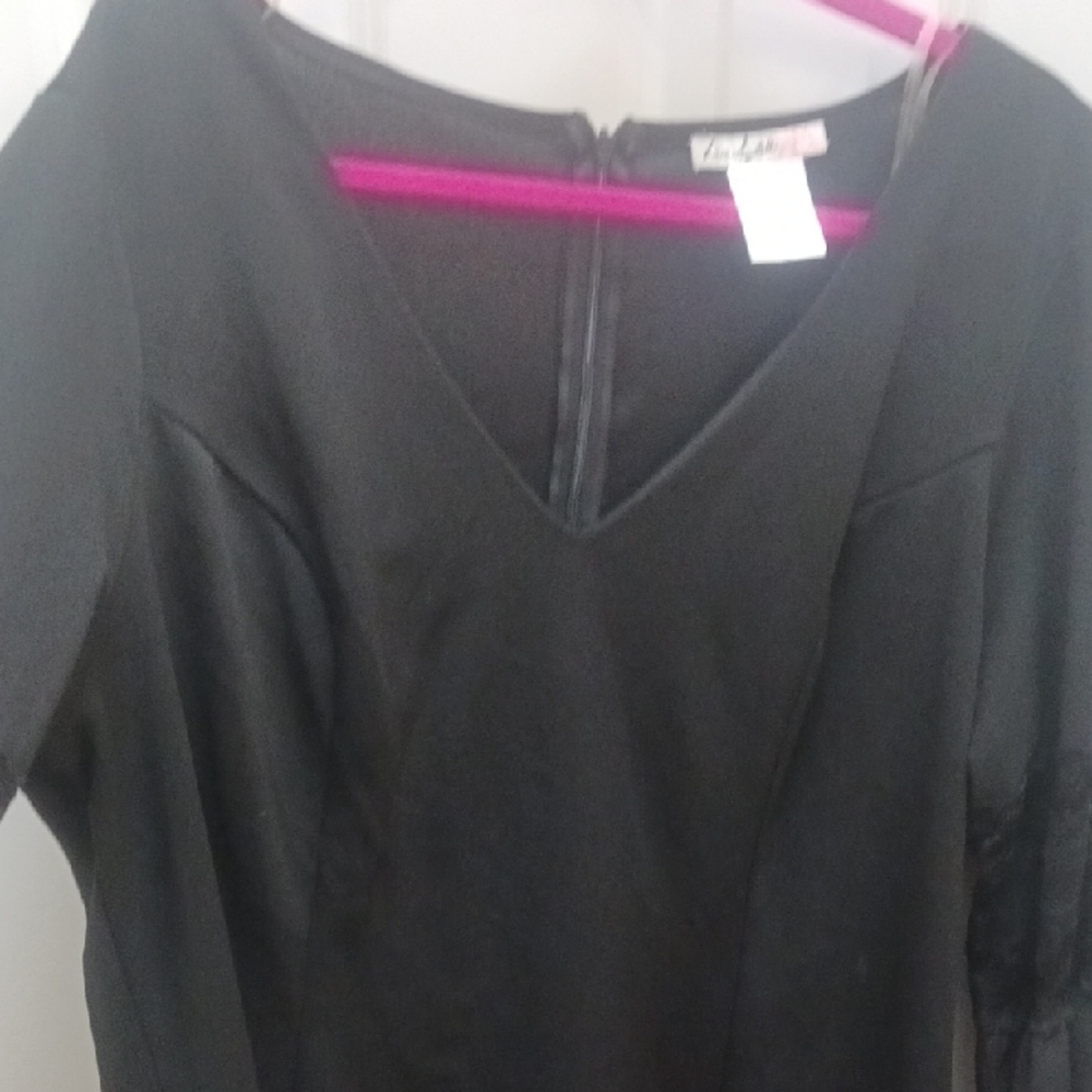 Love Squared Black Long Sleeve Dress - Picture 4 of 8